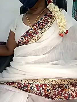 Snapshot of Tamil-hotwife chatting on May 24, 4:45 pm Tamil-hotwife online show from May 24, 4:45 pm