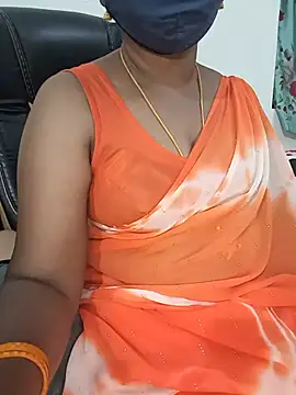 Snapshot of Tamil-hotwife chatting on June 1, 6:53 pm Tamil-hotwife online show from June 1, 6:53 pm