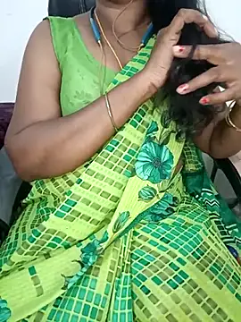 Snapshot of Tamil-hotwife chatting on June 13, 9:07 am Tamil-hotwife online show from June 13, 9:07 am