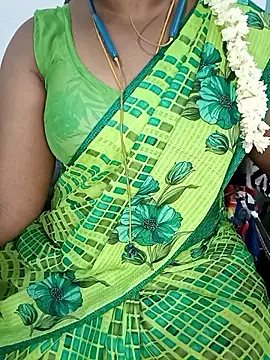 Snapshot of Tamil-hotwife chatting on June 14, 4:42 pm Tamil-hotwife online show from June 14, 4:42 pm