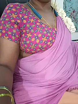 Snapshot of Tamil-hotwife chatting on June 26, 5:39 pm Tamil-hotwife online show from June 26, 5:39 pm