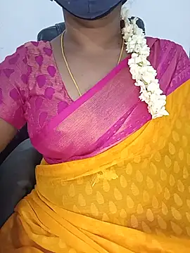 Snapshot of Tamil-hotwife chatting on July 3, 4:02 pm Tamil-hotwife online show from July 3, 4:02 pm