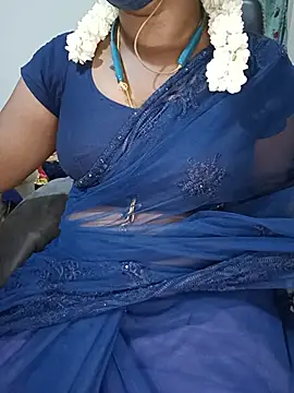 Snapshot of Tamil-hotwife chatting on July 10, 5:37 pm Tamil-hotwife online show from July 10, 5:37 pm