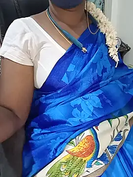 Snapshot of Tamil-hotwife chatting on July 18, 4:00 pm Tamil-hotwife online show from July 18, 4:00 pm