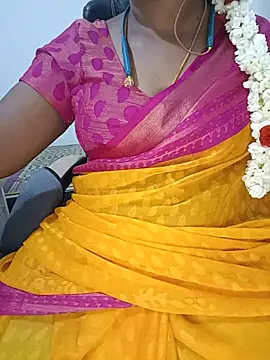 Snapshot of Tamil-hotwife chatting on July 24, 11:58 pm Tamil-hotwife online show from July 24, 11:58 pm