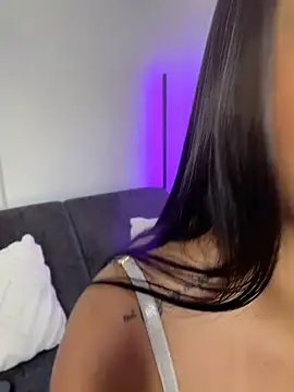 Sara mocca  online show from July 28, 11:15 pm