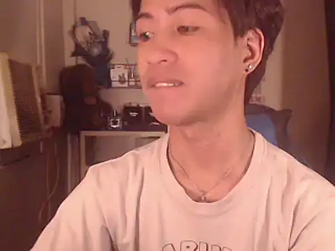 Snapshot of Lemonadexxx chatting on August 7, 12:23 am Lemonadexxx online show from August 7, 12:23 am