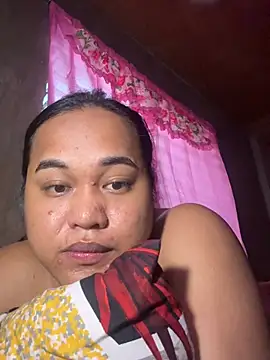 Snapshot of bettina_love chatting on July 22, 11:29 pm bettina love online show from July 22, 11:29 pm