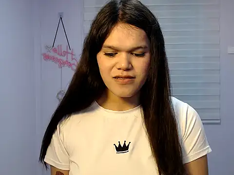 Snapshot of Miss_Ivanawolf chatting on May 24, 9:14 am Miss Ivanawolf online show from May 24, 9:14 am