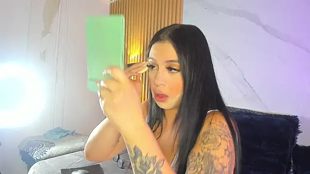 Snapshot of emilyconer chatting on October 9, 3:26 am emilyconer online show from October 9, 3:26 am