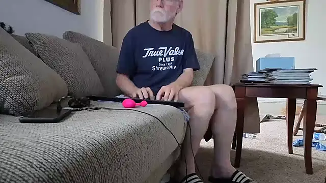 CDforU online show from May 6, 3:06 pm
