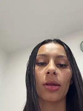 Snapshot of karlyn_angels chatting on March 22, 3:09 am karlyn angels online show from March 22, 3:09 am