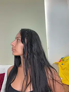 Snapshot of karlyn_angels chatting on June 23, 8:40 pm karlyn angels online show from June 23, 8:40 pm