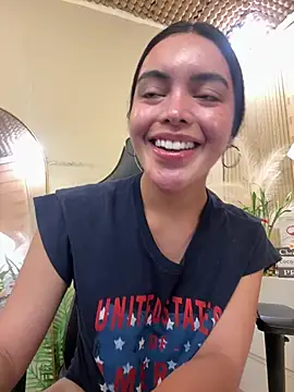 Snapshot of HotstuffCherrySummer chatting on May 11, 11:05 am HotstuffCherrySummer online show from May 11, 11:05 am