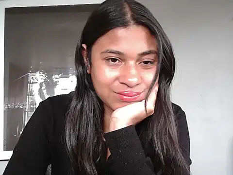 dark enchantress  online show from January 7, 8:11 pm