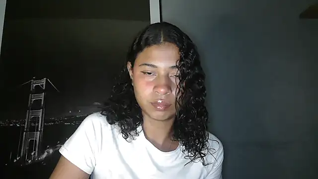 dark enchantress  online show from August 4, 1:42 am