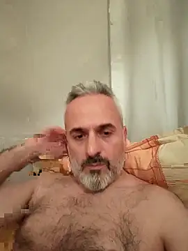 pussylove39 online show from May 7, 9:42 pm