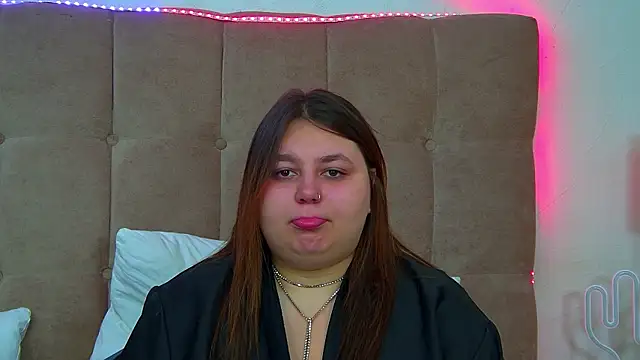 LillianKim online show from September 12, 6:30 pm