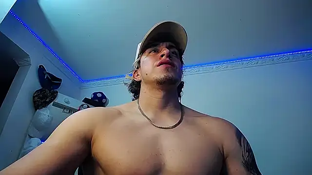 Snapshot of strongboy_ chatting on September 16, 3:07 am strongboy online show from September 16, 3:07 am