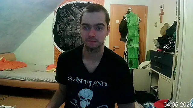 Chris23547 online show from May 4, 4:47 pm