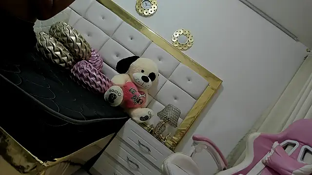 Snapshot of KendalStallyon chatting on March 12, 1:30 pm KendalStallyon online show from March 12, 1:30 pm