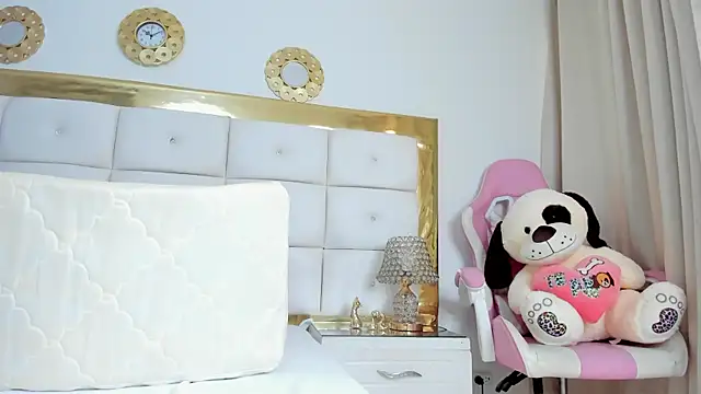 Snapshot of KendalStallyon chatting on March 20, 5:04 pm KendalStallyon online show from March 20, 5:04 pm