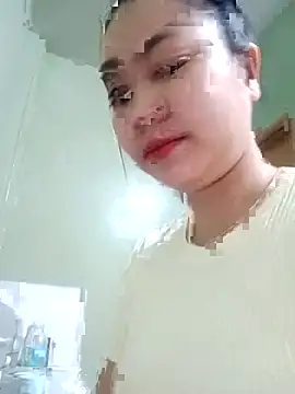 Snapshot of Hotbaby_1523 chatting on October 30, 11:38 pm Hotbaby 1523 online show from October 30, 11:38 pm