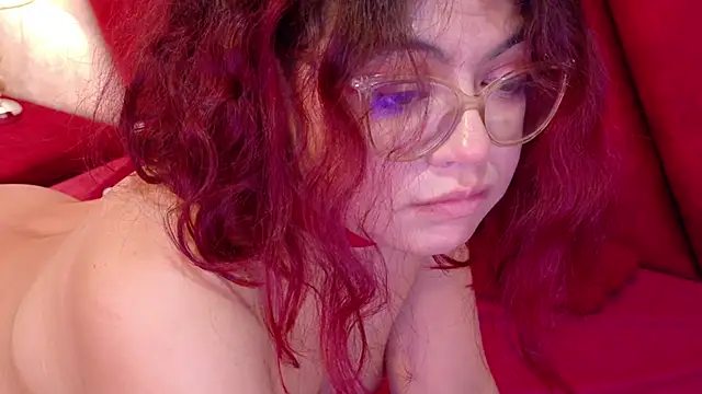 Snapshot of Catwhite_ chatting on February 14, 3:26 pm Catwhite online show from February 14, 3:26 pm