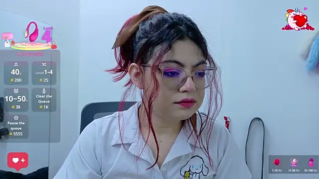 Snapshot of Catwhite_ chatting on March 10, 12:37 pm Catwhite online show from March 10, 12:37 pm