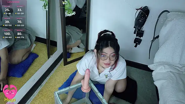 Snapshot of Catwhite_ chatting on September 10, 7:03 pm Catwhite online show from September 10, 7:03 pm