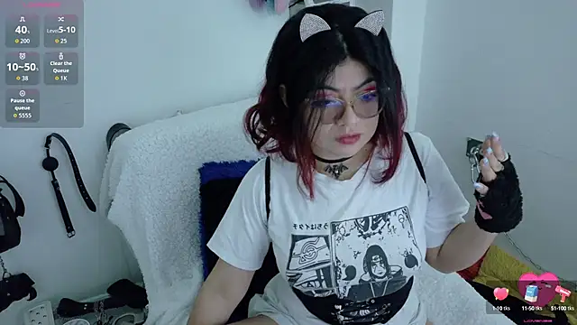 Snapshot of Catwhite_ chatting on September 16, 5:25 pm Catwhite online show from September 16, 5:25 pm