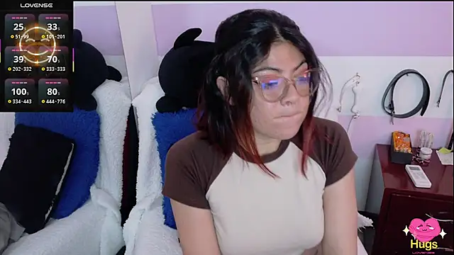 Snapshot of Catwhite_ chatting on October 8, 7:11 pm Catwhite online show from October 8, 7:11 pm