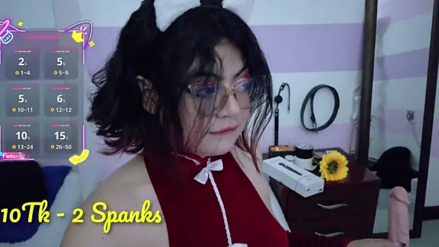 Snapshot of Catwhite_ chatting on November 28, 5:37 pm Catwhite online show from November 28, 5:37 pm