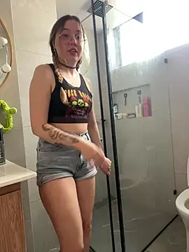 Darling XXX online show from December 18, 7:08 pm