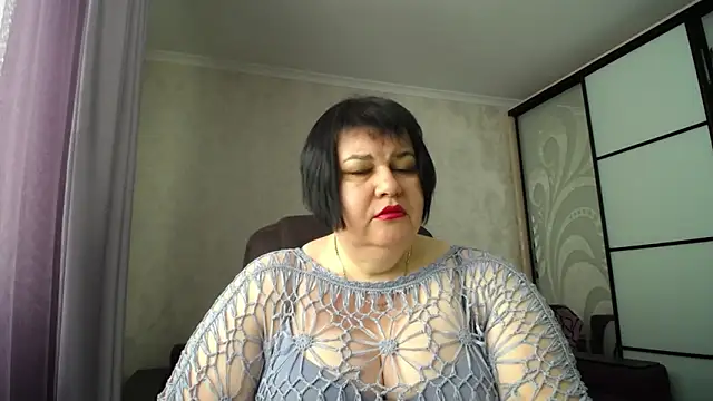 JuicyLady Di online show from September 22, 4:47 am