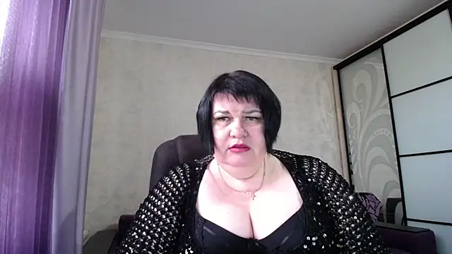 JuicyLady Di online show from October 1, 4:51 am