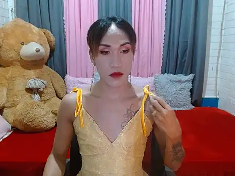 xxSexyBitch69xx online show from April 18, 10:08 am