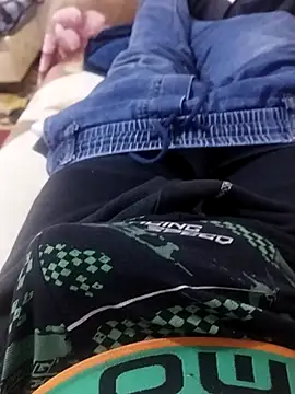 Snapshot of K-27 chatting on February 1, 10:08 pm K-27 online show from February 1, 10:08 pm