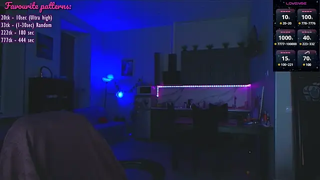 NicoleFancy online show from February 9, 10:43 pm