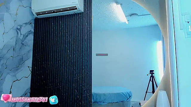 Katemoss70 online show from January 17, 12:10 pm