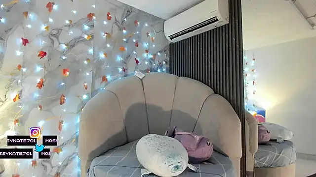 Katemoss70 online show from November 10, 12:26 pm