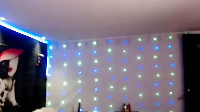 Snapshot of agatha_prime chatting on October 28, 7:27 pm agatha prime online show from October 28, 7:27 pm