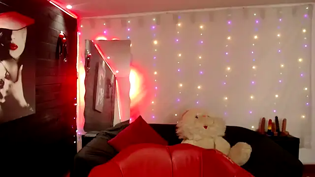 Snapshot of agatha_prime chatting on December 4, 9:23 pm agatha prime online show from December 4, 9:23 pm