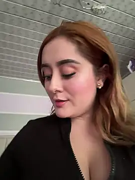 Sam Thompsoon  online show from December 14, 3:58 pm