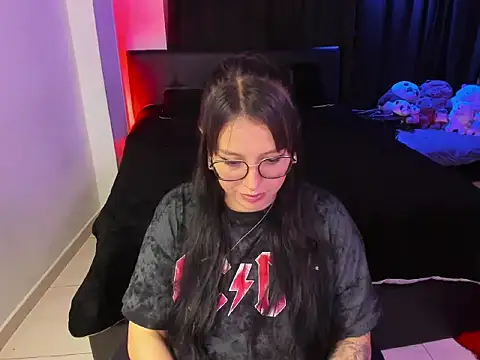 lia minami online show from May 4, 4:08 am