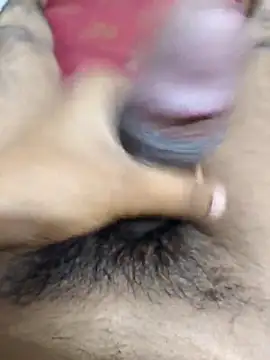 Snapshot of Aaryans69 chatting on September 29, 12:27 am Aaryans69 online show from September 29, 12:27 am