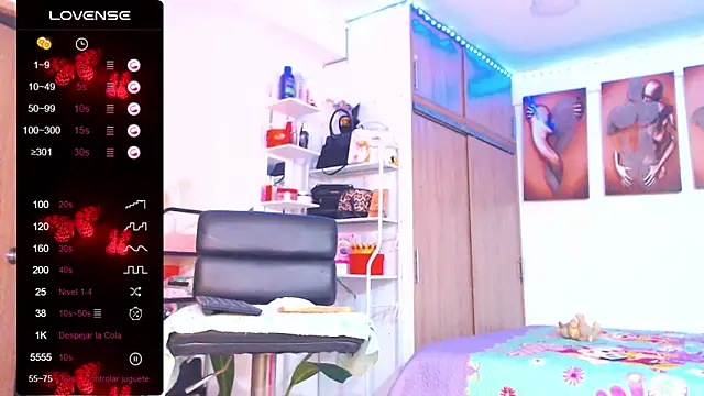 Hotgiirl 1 online show from April 24, 7:16 pm
