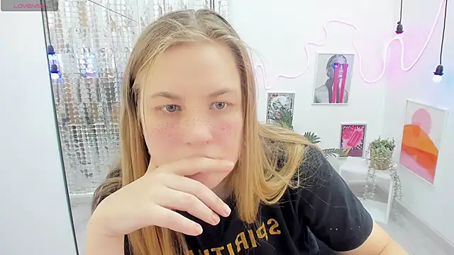 JadeSoft online show from February 21, 8:49 pm