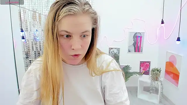 JadeSoft online show from March 4, 8:49 pm