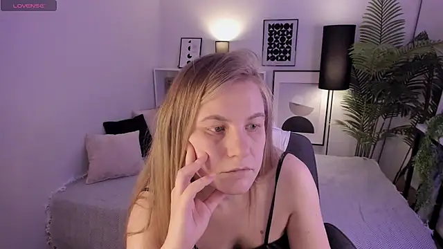 JadeSoft online show from March 8, 11:49 pm